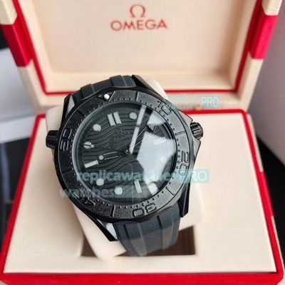 Replica Omega Seamaster Diver 300m Black Black Watch Black Rubber Strap